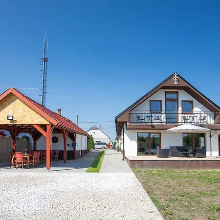 Vintage B 106 Tomasikovo